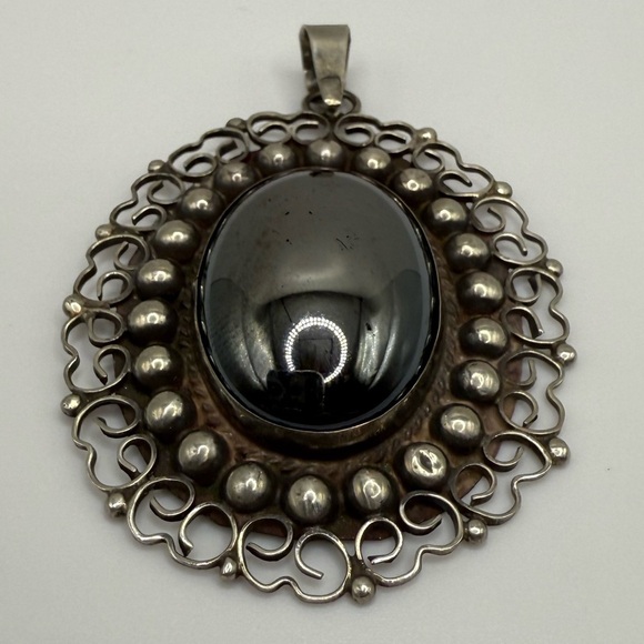 Vintage Mexico Sterling Silver Pendant with Hematite Cabochon - Picture 1 of 4